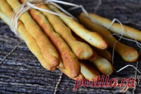 Гриссини с розмарином и пармезаном
