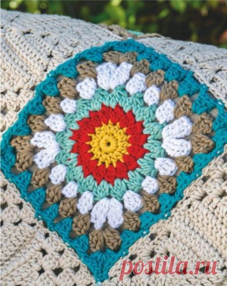 Плед из мотивов крючком