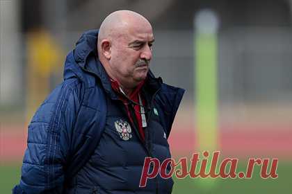 Черчесов отреагировал на автогол Кудряшова в матче с Хорватией. Автогол защитника сборной России Федора Кудряшова в игре квалификации чемпионата мира 2022 года против Хорватии был случайностью. Так на произошедшее отреагировал бывший главный тренер национальной команды Станислав Черчесов. Специалист также отметил, что не звонил игроку после матча.