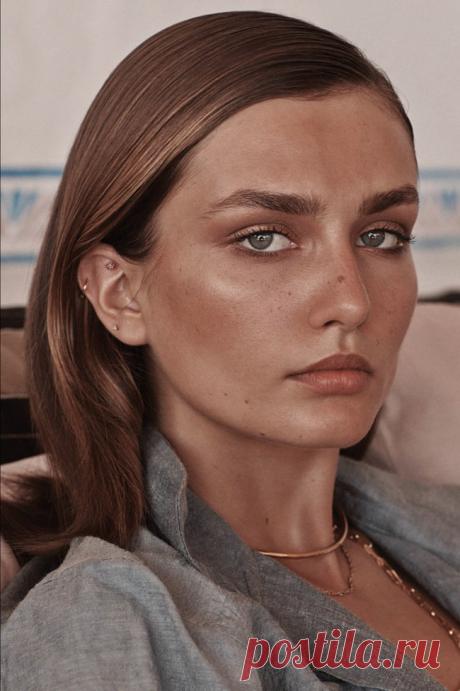 Андреа Диакону украсила страницы «Wall Street Journal» в феврале 2014