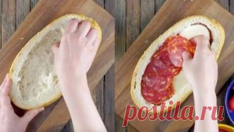 Вкусная пицца в батоне.