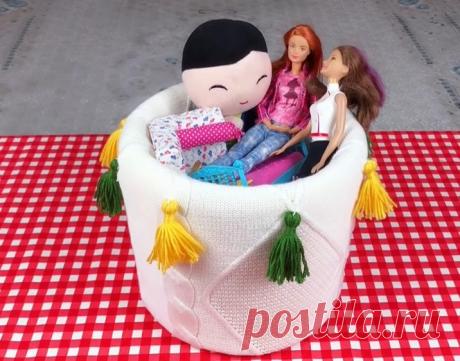 Взяла пластиковое ведро, старую шерстяную юбку и сделала классную вещь для дома. Показываю, какая красота у меня получилась | Рекомендательная система Пульс Mail.ru