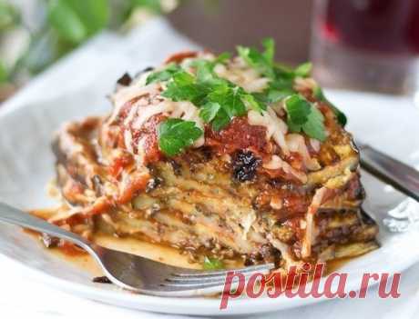 Готовим ароматное и безумно вкусное блюдо — Баклажаны-пармезан в томатном соусе