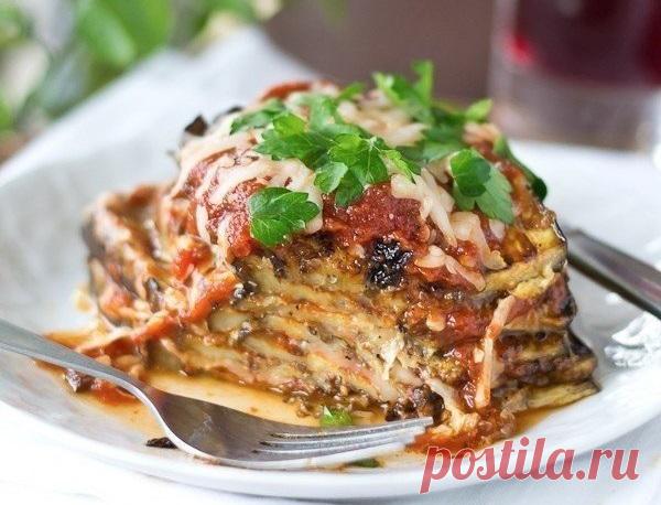 Готовим ароматное и безумно вкусное блюдо — Баклажаны-пармезан в томатном соусе