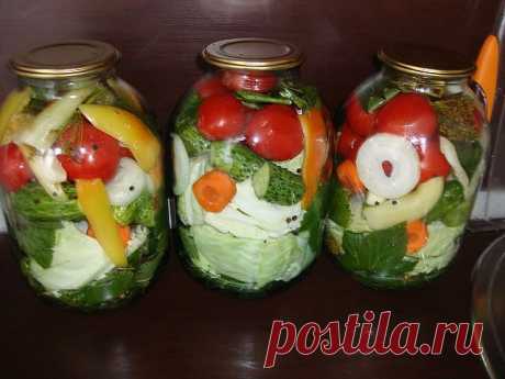 Несколько удачных рецептов засолки ассорти на зиму