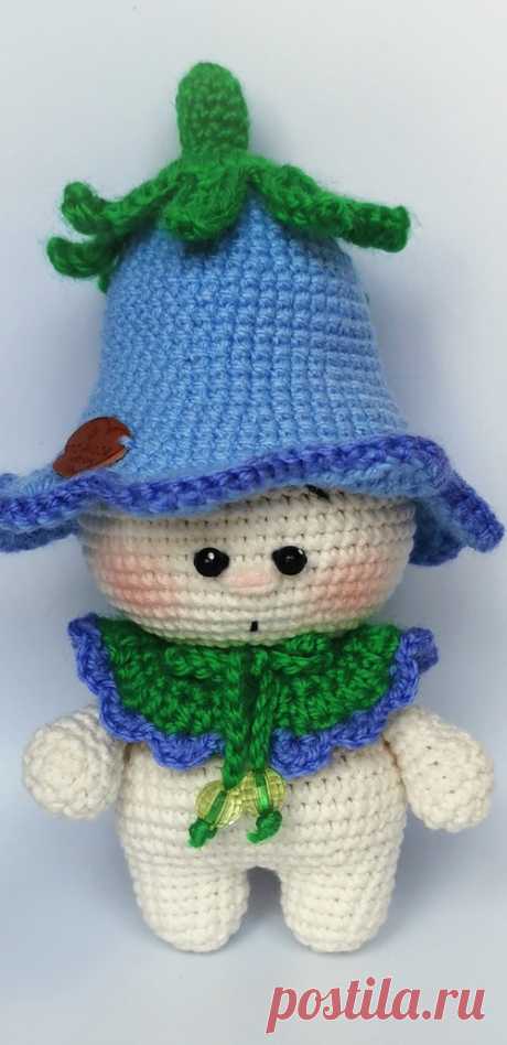 PDF Малыш Колокольчик крючком. FREE crochet pattern; Аmigurumi doll patterns. Амигуруми схемы и описания на русском. Вязаные игрушки и поделки своими руками #amimore - маленькая кукла, пупс, куколка, пупсик, мальчик.
