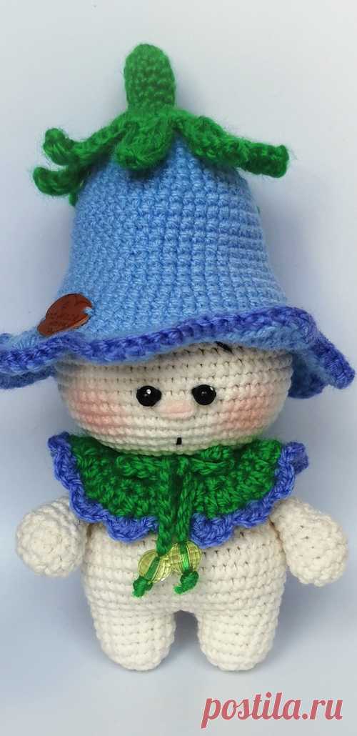 PDF Малыш Колокольчик крючком. FREE crochet pattern; Аmigurumi doll patterns. Амигуруми схемы и описания на русском. Вязаные игрушки и поделки своими руками #amimore - маленькая кукла, пупс, куколка, пупсик, мальчик.