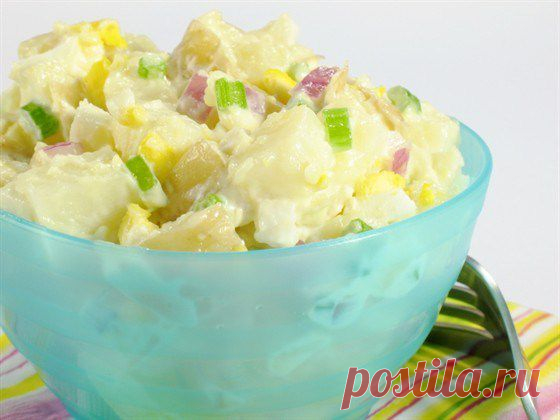 Салат с картофелем и сыром рокфор