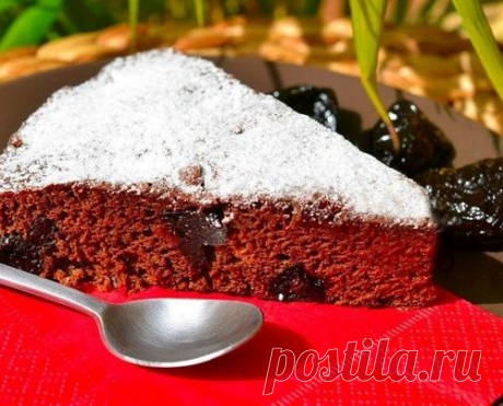КОФЕЙНЫЙ ПИРОГ С ЧЕРНОСЛИВОМ