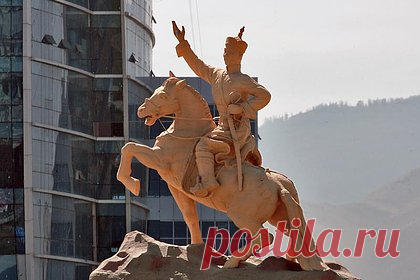 Россиянин поехал в Монголию и описал переход границы фразой «та еще жесть». Российский тревел-блогер во время поездки в Монголию побывал на бурятском погранпереходе Кяхта и описал свой опыт фразой «та еще жесть». По словам автора публикации, пункт пропуска работает не всегда, а только в рабочие часы и в будние дни, и закрывается на обеденный перерыв.