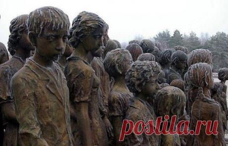 Памятник детям - жертвам фашистов в Лидице (Чехословакия)