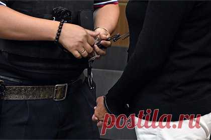 Выписывавшая премии работникам российская главврач попала в колонию