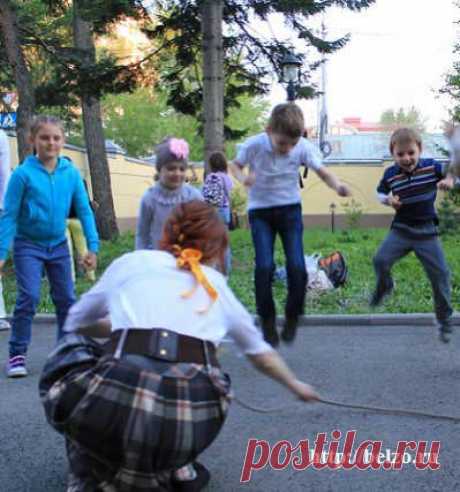 Летние игры для детей на улице разных поколений | Развиваем детей сами