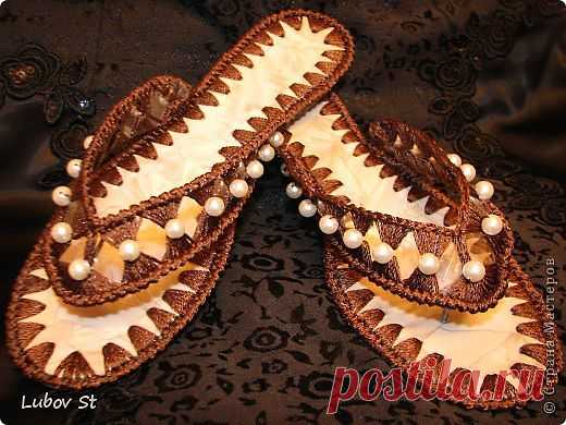 Тапочки из пластиковой бутылки.