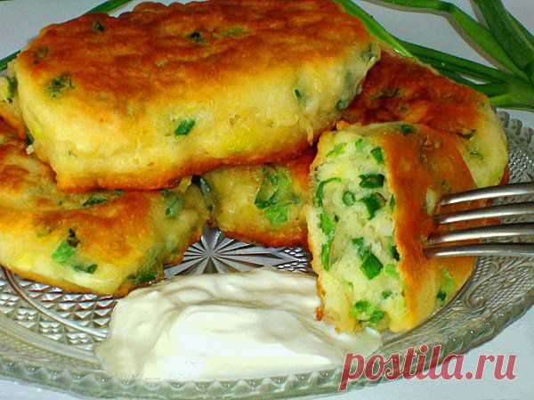 ОЛАДЬИ С ЗЕЛЁНЫМ ЛУКОМ..