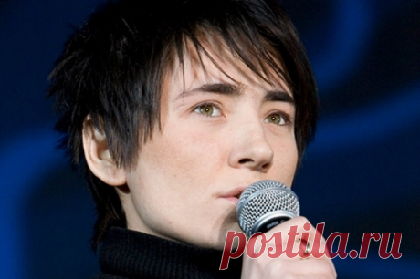 Продюсер Лавров усомнился в возможности проведения концертов Земфиры в РФ. Организатор концертов посетовал на вспыльчивый характер 47-летней артистки.