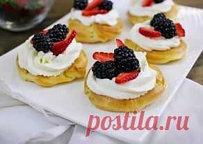 Простые заварные пирожные с ягодами - LoveEat - Гастрономическая Социальная Сеть