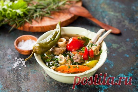 Хашлама - 20 простых и вкусных рецептов Многие ассоциируют кавказскую кухню только с шашлыками, но у них есть еще много популярных блюд. Одним из таких является хашлама. Наваристое угощение готовится с большим количество жирного мяса. Предлагаем тебе 20 удивительно вкусных рецептов!