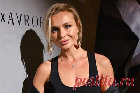 Полина Гагарина опубликовала видео без штанов