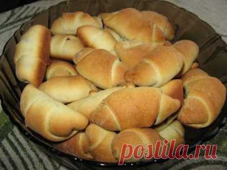 прості рецепти: Рогалики з вишнями