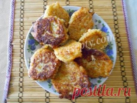 Капустные котлеты: рецепт с фото пошагово Постные котлеты из капусты - рецепт с фото. Сытные, вкусные, полезные и экономные котлетки из овощей к вашему столу для обеда, ужина и завтрака.