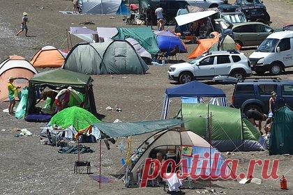 С россиян продолжат взимать курортный сбор в пяти популярных регионах страны. Эксперимент по взиманию курортного сбора в Крыму, Алтайском, Краснодарском и Ставропольском краях продлили до 2024 года. Отмечается, что к четырем вышеперечисленным популярным регионам страны, которые смогут взимать курортный сбор, добавлен пятый — Санкт-Петербург, а также федеральная территория «Сириус».