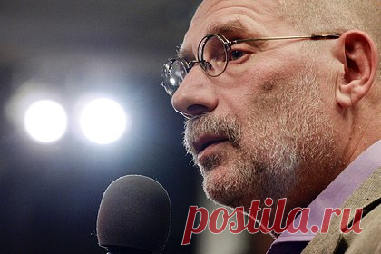 Осужденного ранее российского писателя отказались заочно арестовывать