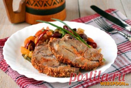 Свиная шейка, запеченная в горчично-пивной заливке.