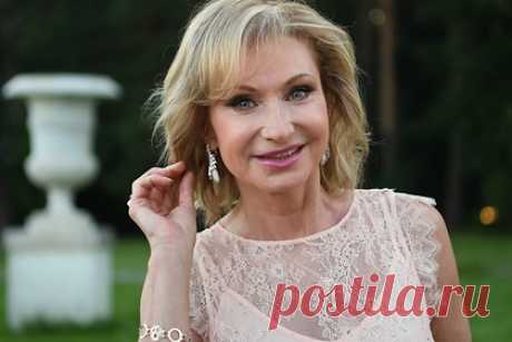 Звезду сериала «Моя прекрасная няня» госпитализировали с коронавирусом. Советская и российская актриса театра и кино Ольга Прокофьева госпитализирована в больницу с коронавирусом. Уточняется, что 58-летняя звезда сериала «Моя прекрасная няня» недавно вернулась в Москву из Краснодара. 28 сентября артистка жаловалась на слабость и кашель, сдала ПЦР-тест. Результат был положительным.