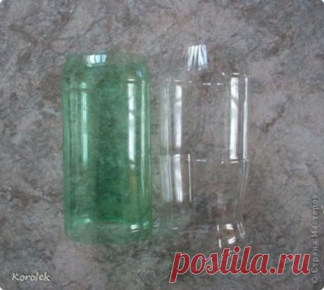 Вазочки из гипса и пластиковых бутылок
