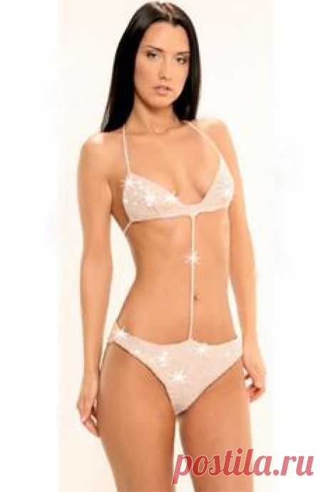 Купальник с пайетками.