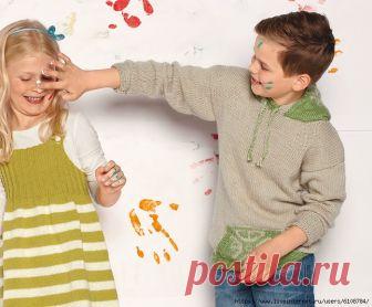 Пуловер с карманом и капюшоном для мальчика