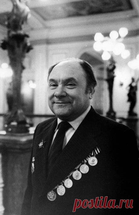 Николай Трофимов, 21 января, 1920 • 7 ноября 2005