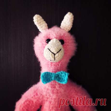 PDF Альпака Грэг. FREE amigurumi crochet pattern. Бесплатный мастер-класс, схема и описание для вязания игрушки амигуруми крючком. Вяжем игрушки своими руками! Лама, альпака, alpaca, lama, llama. #амигуруми #amigurumi #amigurumidoll #amigurumipattern #freepattern #freecrochetpatterns #crochetpattern #crochetdoll #crochettutorial #patternsforcrochet #вязание #вязаниекрючком #handmadedoll #рукоделие #ручнаяработа #pattern #tutorial #häkeln #amigurumis