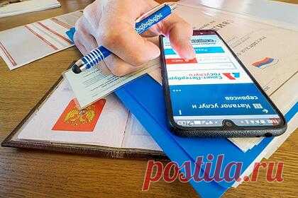 Стала известна дата перехода на обновленное приложение «Госуслуги». Минцифры России представит обновленную версию мобильного приложения «Госуслуги» до конца марта. «Мы сейчас переходим на мобильную версию приложения. Она удобнее, надежнее, используется современный стек. Мы надеемся, что до конца марта перейдем на новую версию», — заявил глава ведомства Максут Шадаев.