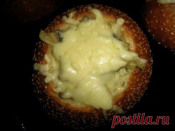 Жульен в булочках.