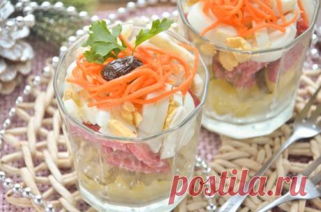 Салат с колбасой, яйцами и овощами: рецепт с фото - Nakormi.com