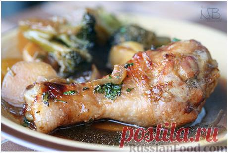 Рецепт: Куриные ножки, запеченные с картофелем и брокколи на RussianFood.com