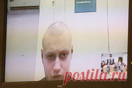 В полицейском хранилище Москвы нашлись забытые вещи блогера Некоглая. Якобы пропавшие при задержании вещи блогера Некоглая (Николая Лебедева) нашлись в полицейском хранилище Москвы. Два гаджета марки IPhone 13 и 14 Pro Max, кофта Dior, шапка и 25 тысяч рублей лежат под описью в отделе внутренних дел. Блогер забыл их забрать перед депортацией из России в Молдавию.
