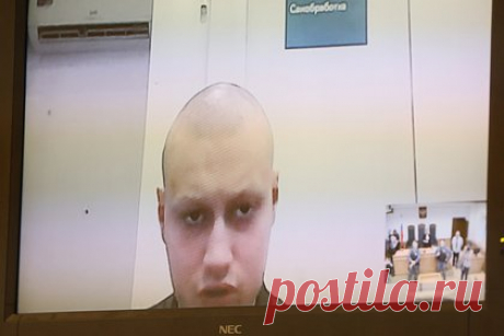 В полицейском хранилище Москвы нашлись забытые вещи блогера Некоглая. Якобы пропавшие при задержании вещи блогера Некоглая (Николая Лебедева) нашлись в полицейском хранилище Москвы. Два гаджета марки IPhone 13 и 14 Pro Max, кофта Dior, шапка и 25 тысяч рублей лежат под описью в отделе внутренних дел. Блогер забыл их забрать перед депортацией из России в Молдавию.