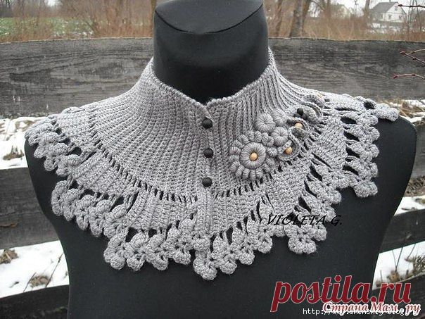 Теплые и красивые ажурные манишки крючком!