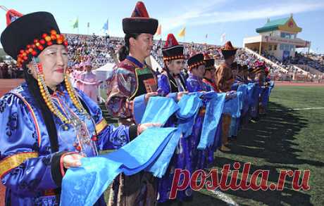 В Бурятии учредили новые государственные праздники. Теперь в республике будут праздновать буддийский День семьи и День ветеранов боевых действий