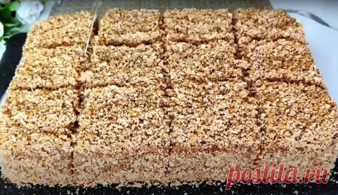 Научила всех подруг так готовить. Десертный кремовый пирог Пирог с кремом — это невероятно вкусное и изысканное десертное блюдо, которое отлично подходит как для повседневных, так и для праздничных мероприятий. Этот десерт завоевал популярность благодаря своей нежной текстуре, разнообразию вкусов и универсальности, что позволяет каждому адаптировать рецепт под свои предпочтения. Основу пирога часто составляет хрустящее песочное или слоёное тесто, которое идеально контрастирует с […]