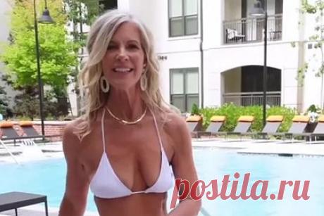 Выглядящая на 20 лет моложе 64-летняя женщина раскрыла секрет. 64-летняя тиктокерша Харра Браун раскрыла секрет своей моложавой внешности. Женщина решила рассказать о тренировках для поддержания молодости и здоровья после того как зрители удивились ее реальному возрасту. Многие из них были уверены, что женщина на 20 лет моложе своих лет.