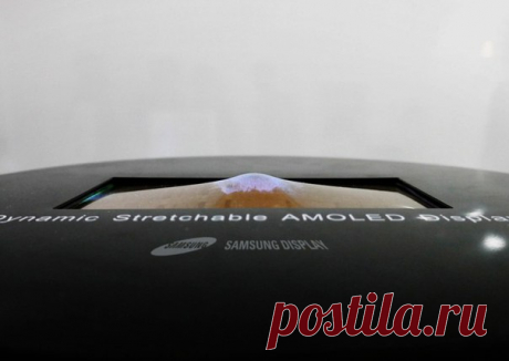 Samsung создала растягивающийся дисплей, компактный 4K экран с плотностью пикселей 2250 PPI и 3D панель, не требующую использования очков  / Интересное в IT