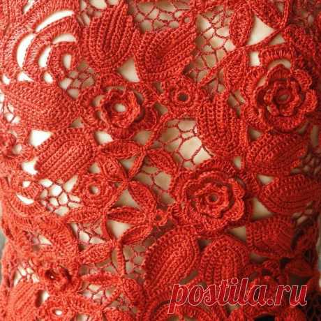 ..because we love red ! ... #irishcrochetlace #irishcrochet #weeding #euquefaço#exclusive #renda #red#croche #crocheirlandes #noivas #hautecouture #handmadeluxurydresses #luxurycrochet #luxury #ganchillo #vestidosmaravilhosos #formatura #noivas #bridal #instacroche #handmade