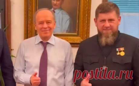 Кадыров встретился с директором ФСБ после атак дронов на Чечню. Ночью 12 декабря дрон был сбит над казармам спецполка полиции имени Ахмата Кадырова. Это третья по счету атака беспилотника на территории республики