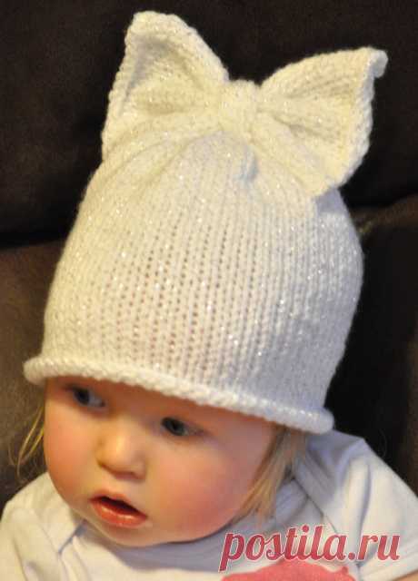 All girl sparkly bow-top beanie от BabesinKnots на Etsy