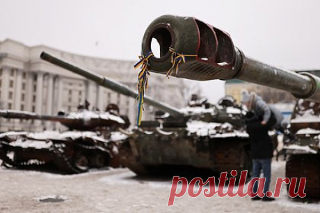 Лавров назвал войну самым трагичным словом года. Глава МИД России Сергей Лавров назвал самое трагичное слово 2022 года. По его личному мнению, таковым является слово война. Об этом российский министр иностранных дел заявил во время пресс-конференции, его слова передает корреспондент «Ленты.ру». Он добавил, что СВО является ответом на гибридную войну Запада.