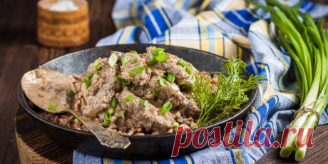 Бефстроганов из говяжьей печени: рецепт - Лайфхакер